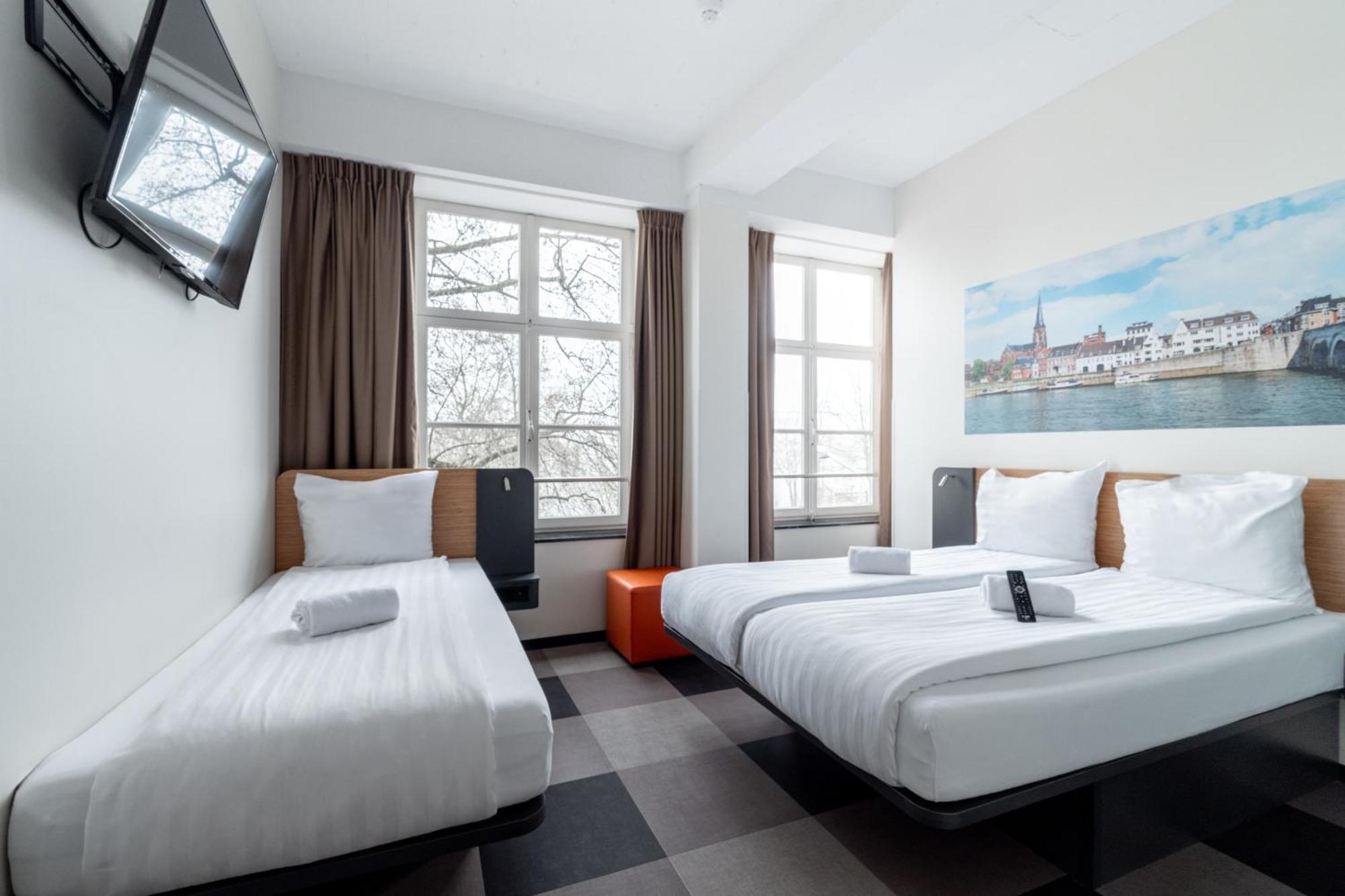 Easyhotel Maastricht City Centre Exterior photo