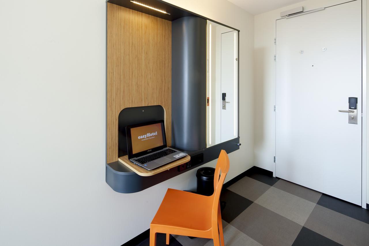 Easyhotel Maastricht City Centre Exterior photo